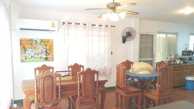 チェンマイの女性専用タイ古式マッサージスクール「V-チェンマイ」の食堂